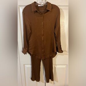 Sophie Rue (RueSophie)Two Piece Textured Women’s Lounge Set Brown Size XS